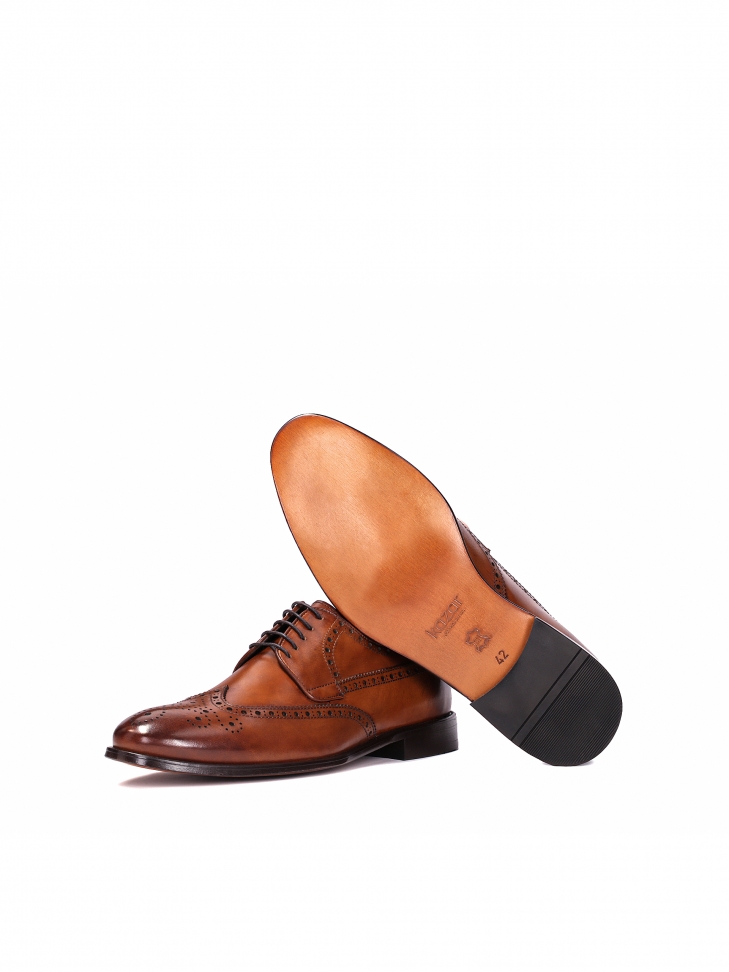 Klasyczne brązowe półbuty męskie wizytowe z rozetowym zdobieniem
