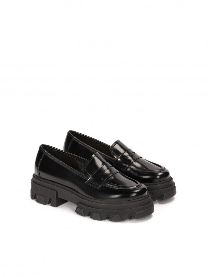 Skórzane loafersy na grubej podeszwie