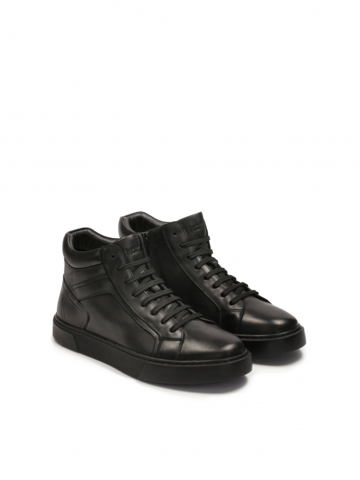 Komfortowe czarne sneakersy męskie z wysoką cholewką