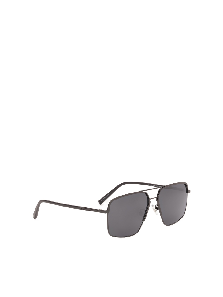 Czarne okulary z polaryzacją