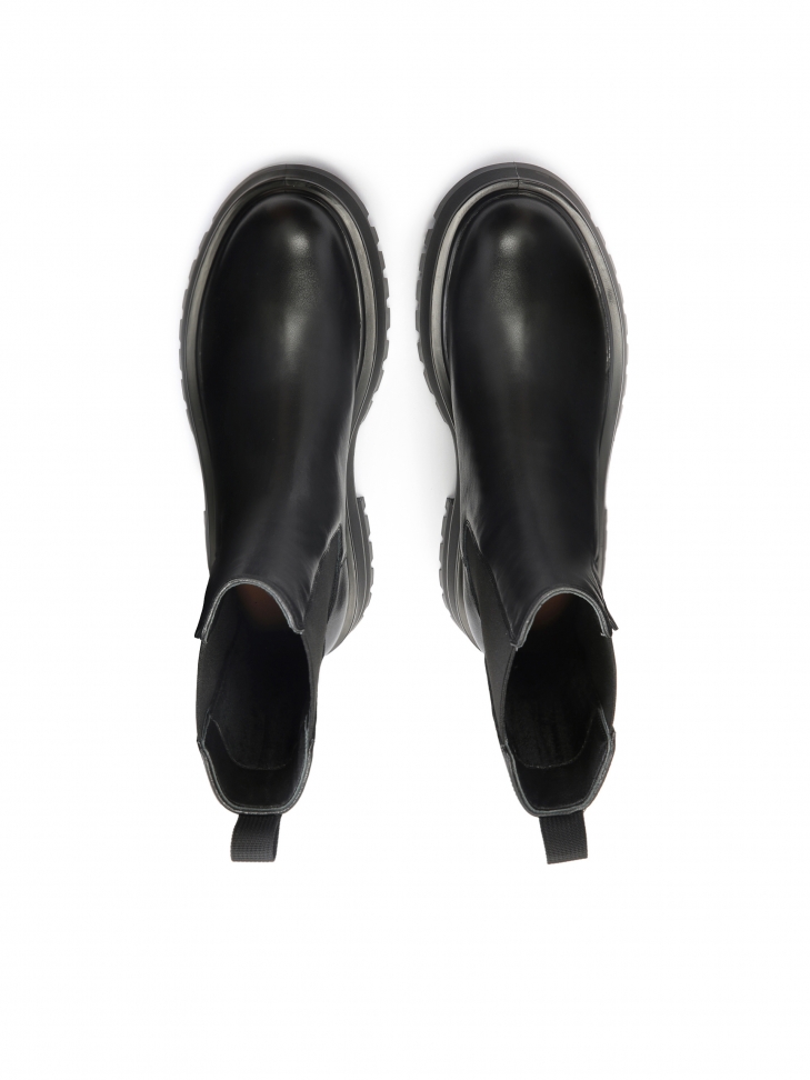 Skórzane botki typu chelsea na grubej podeszwie