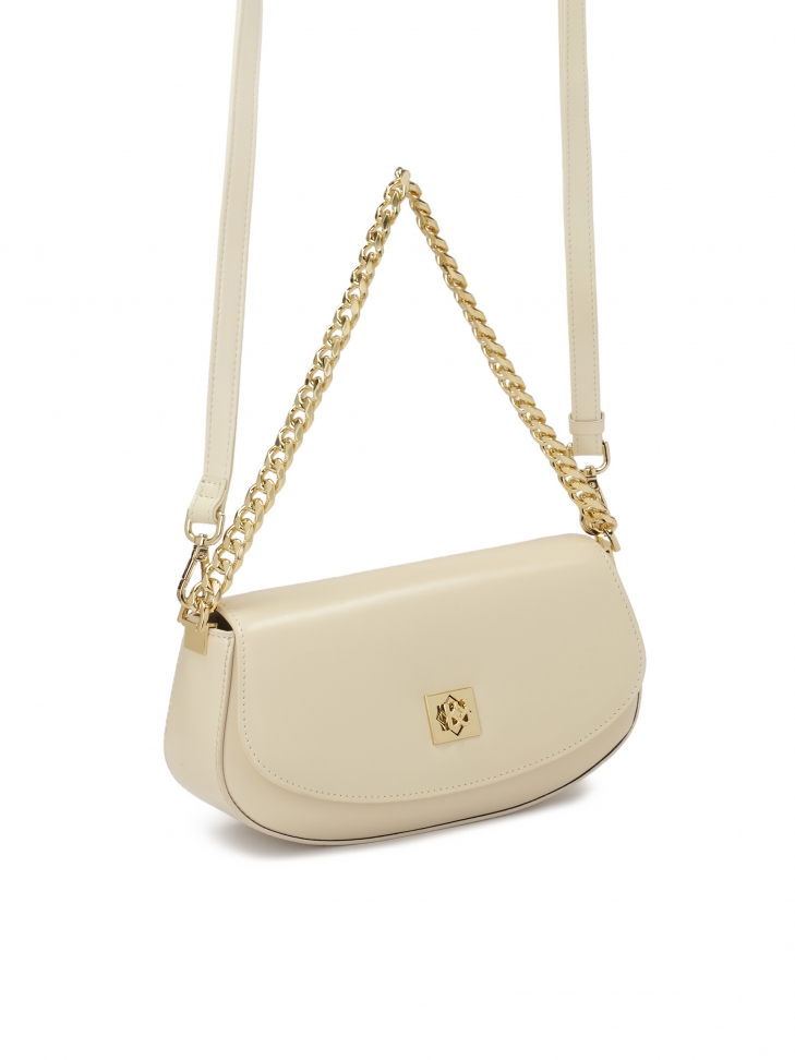 Kremowa torebka o sztywnej konstrukcji