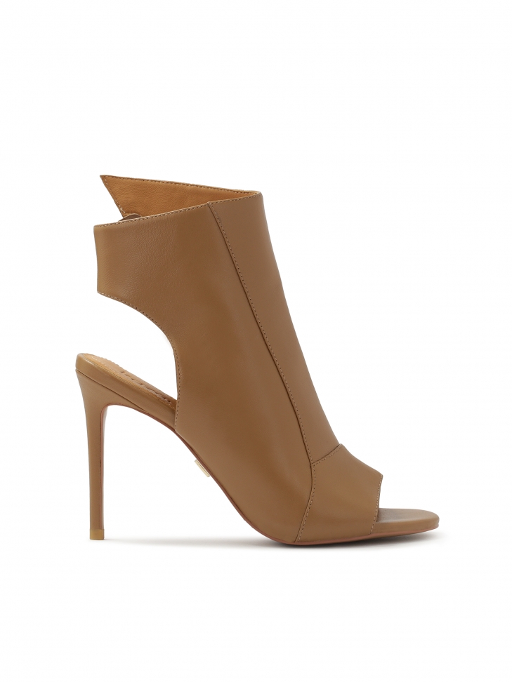 Botki peep toe z odytymi palcami i piętą