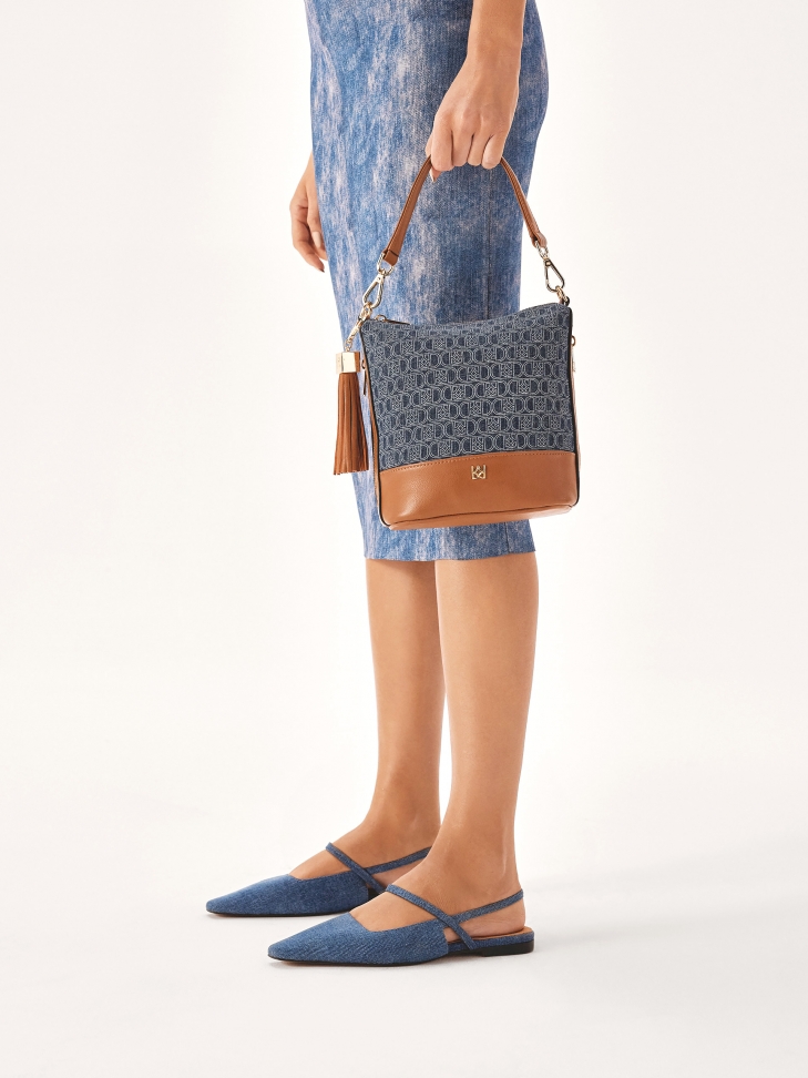 Płaskie czółenka denim z wydłużonym noskiem