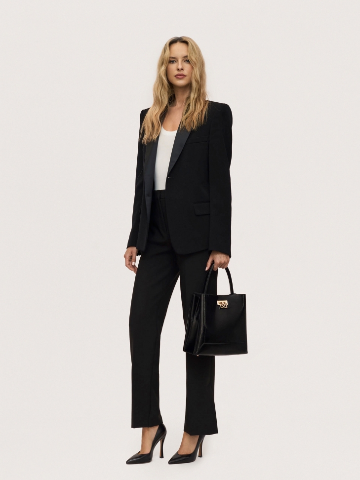 Czarne skórzane czółenka z noskiem w szpic