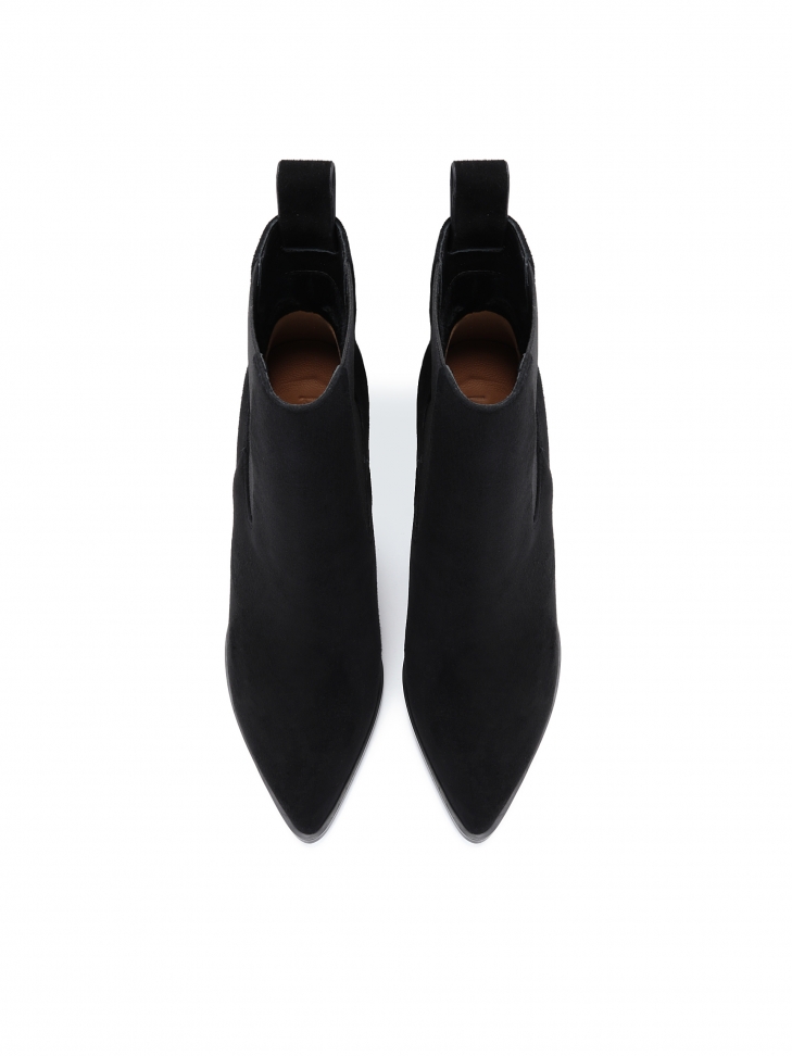 Proste botki z zamszu na wysokim słupkowym obcasie