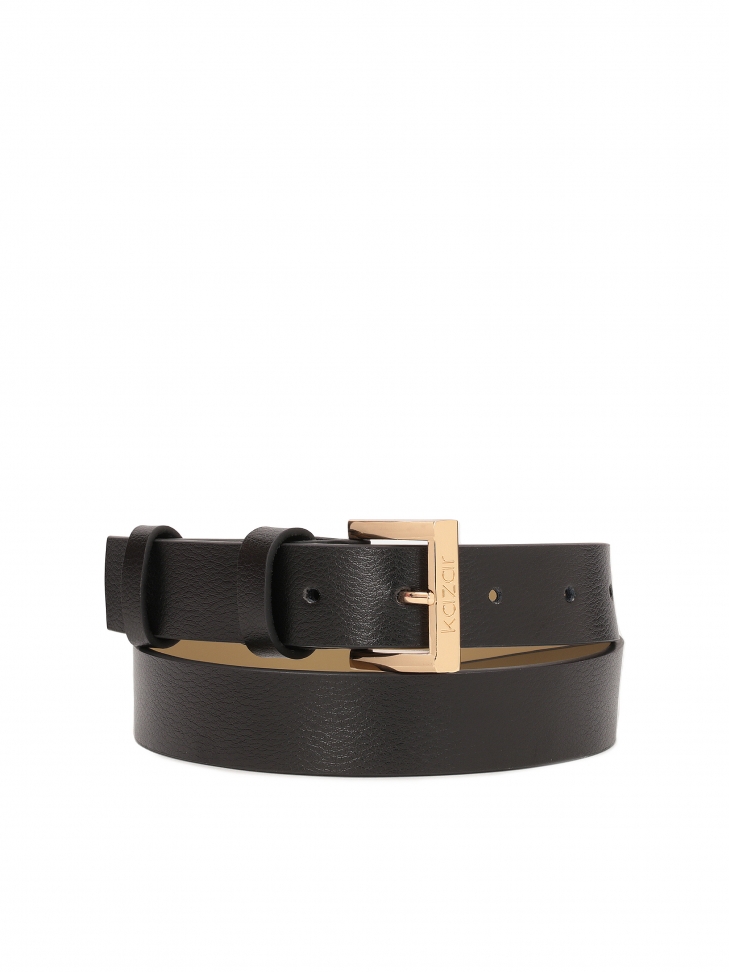 Czarny skórzany pasek ze otą klamrą