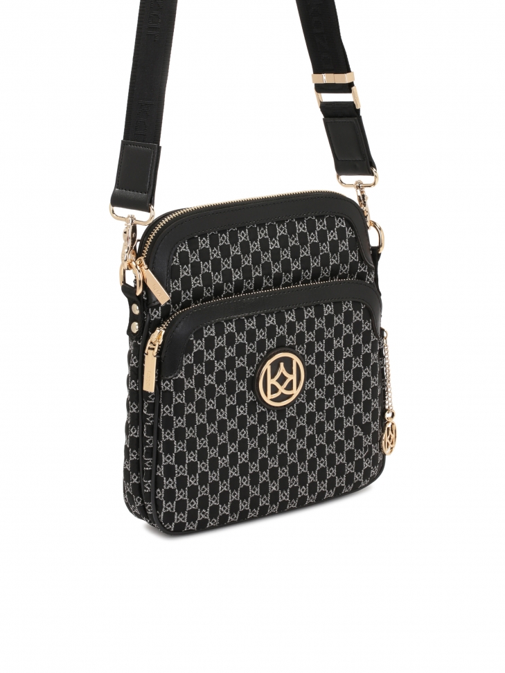 Czarna listonoszka w miejskim stylu zdobiona szarym haftowanym wzorem