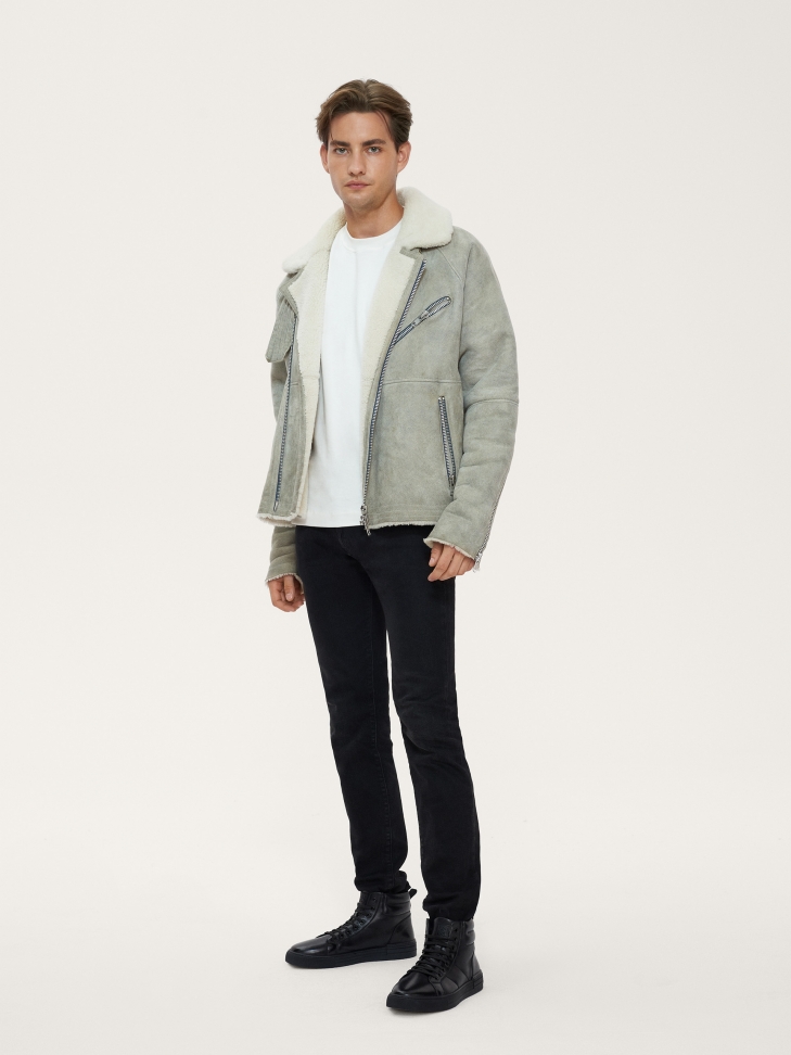 Czarne minimalistyczne sneakersy męskie z wysoką sznurowaną cholewką