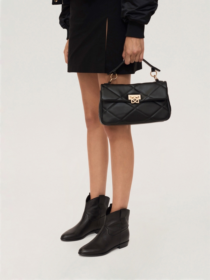 Czarne skórzane botki kowbojki na niskim obcasie