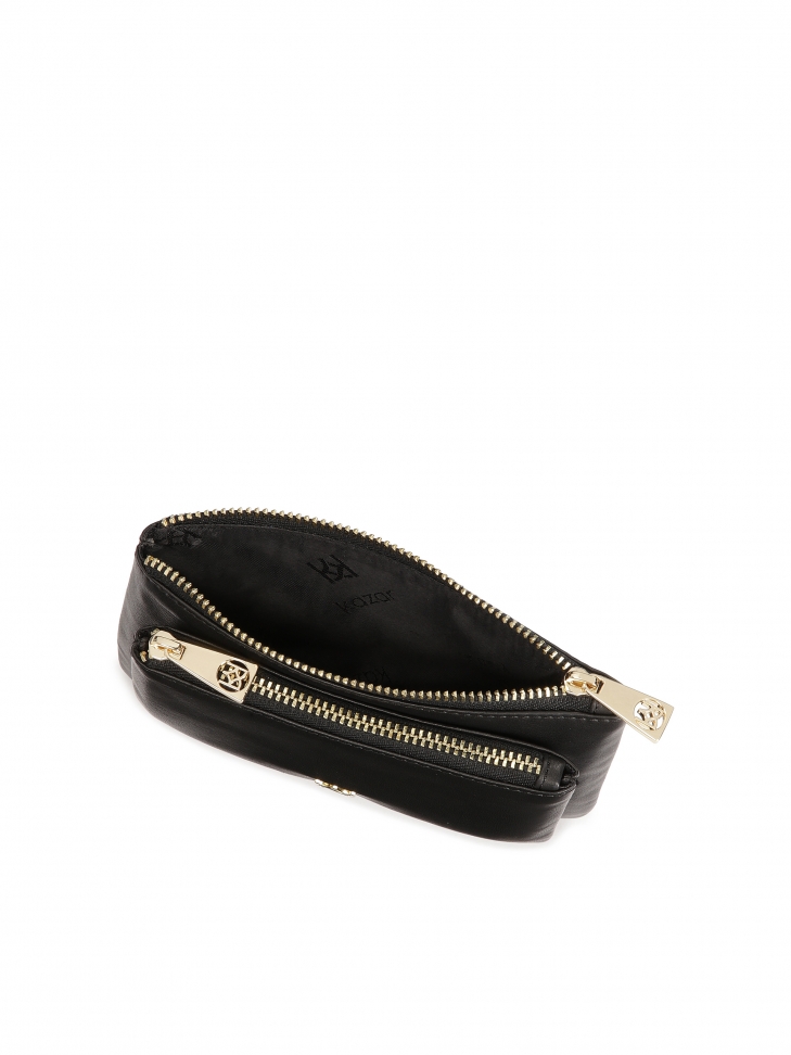 Mała czarna portmonetka na zamek