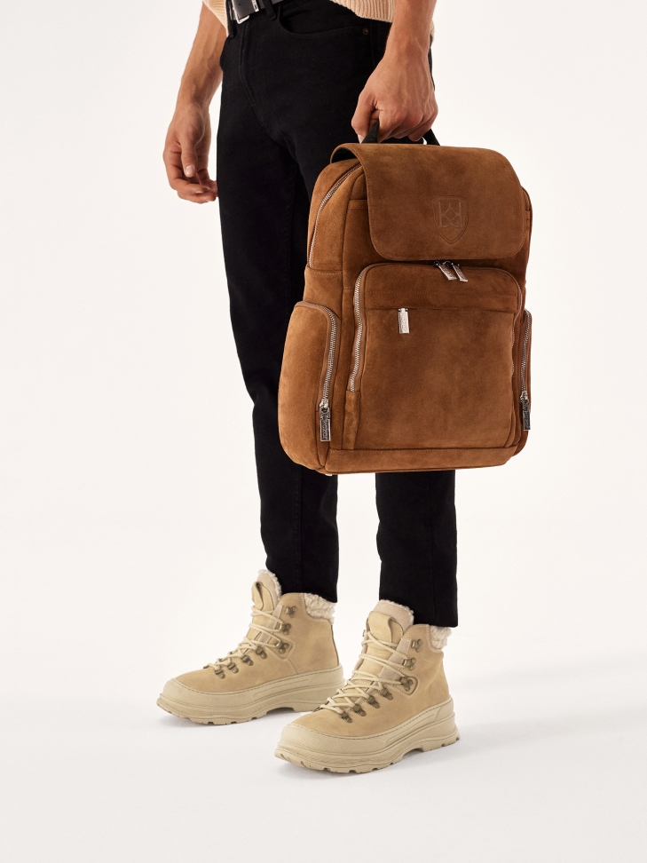 Wiązane trzewiki z nubuku