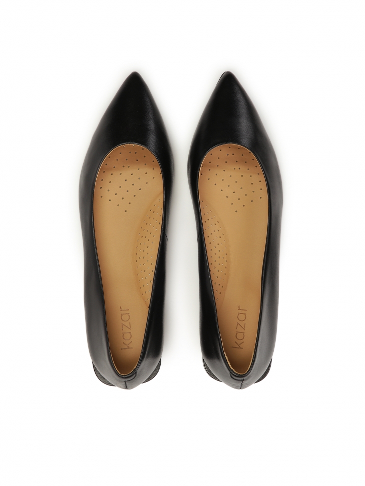 Czarne czółenka skórzane na płaskim obcasie