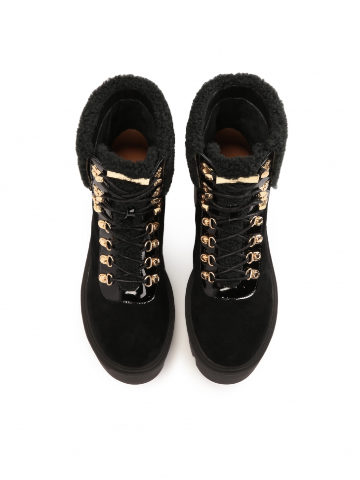 Sznurowane botki z zamszu i lakierowanej skóry