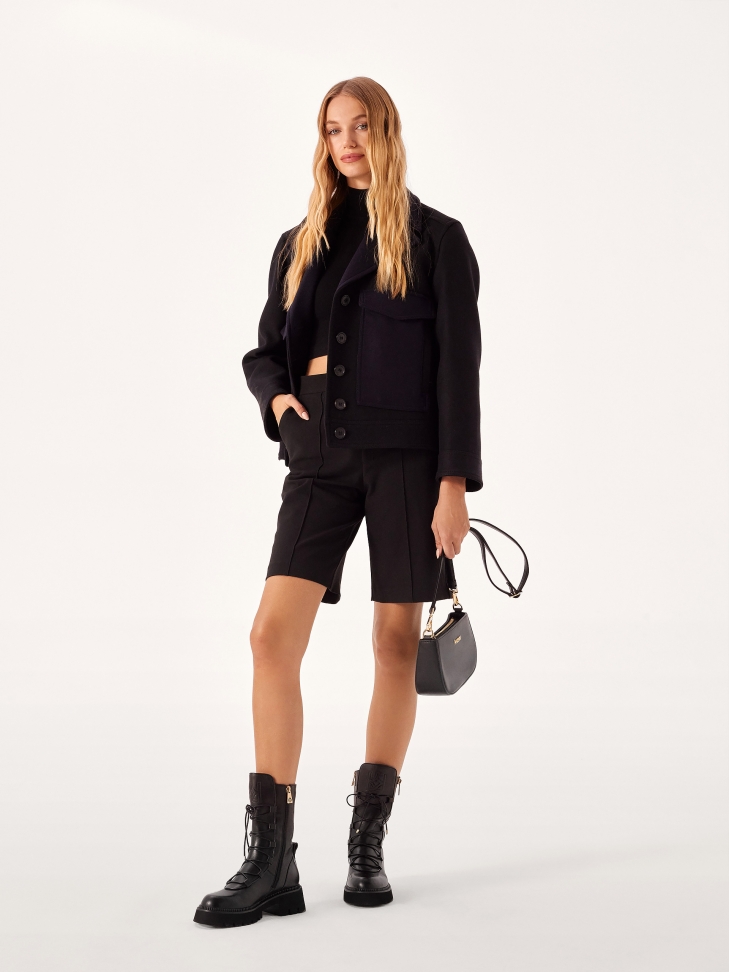 Wysokie skórzane trzewiki zdobione suwakami