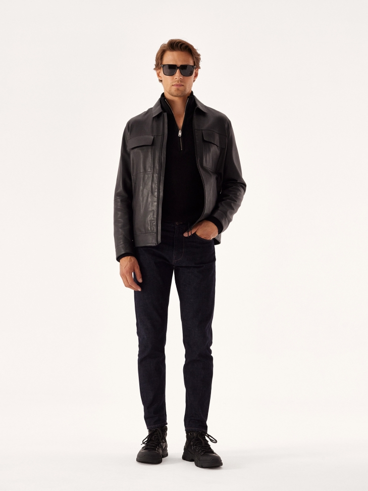 Czarne okulary przeciwsłoneczne