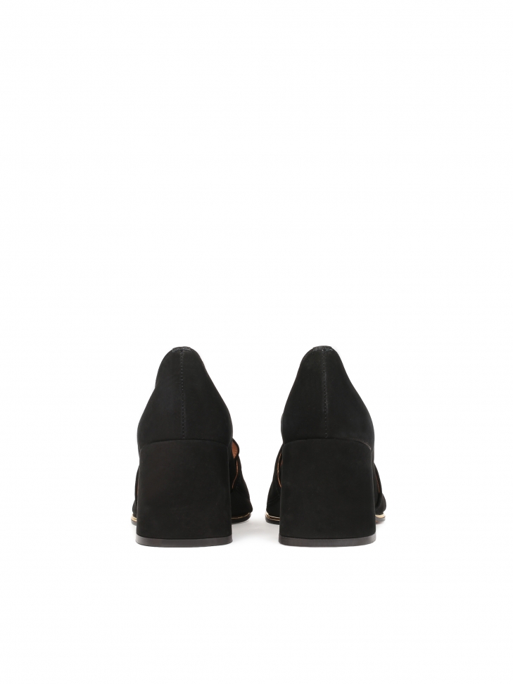 Zamszowe czółenka lordsy z metalową wstawką