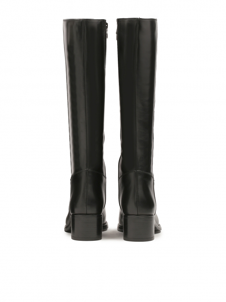 Czarne kozaki ze skóry z prostą cholewką