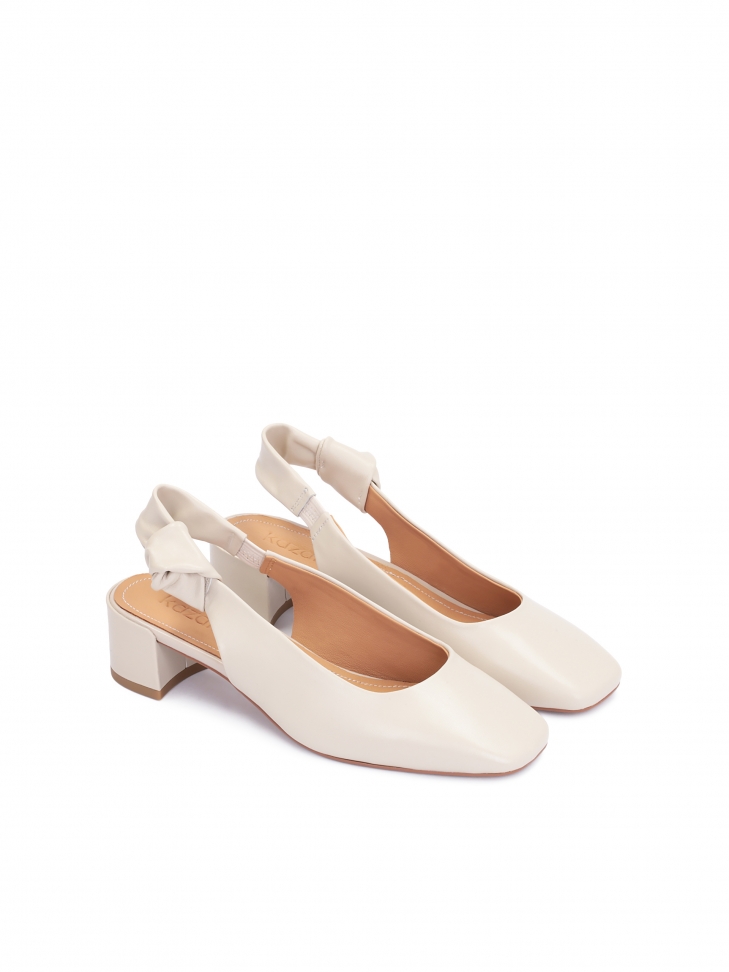 Czółenka damskie off-white z odytą piętą