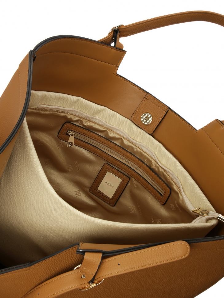 Duża tote bag ze skóry w jasnobrązowym kolorze