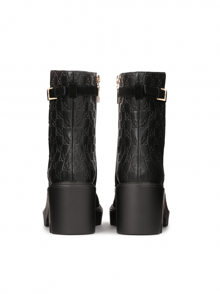 Czarne trzewiki damskie na grubym obcasie z bieżnikiem