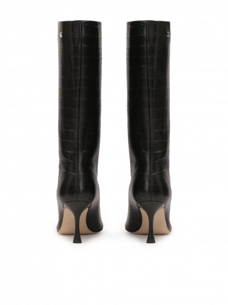 Czarne botki z wysoką cholewką z tłoczonej skóry