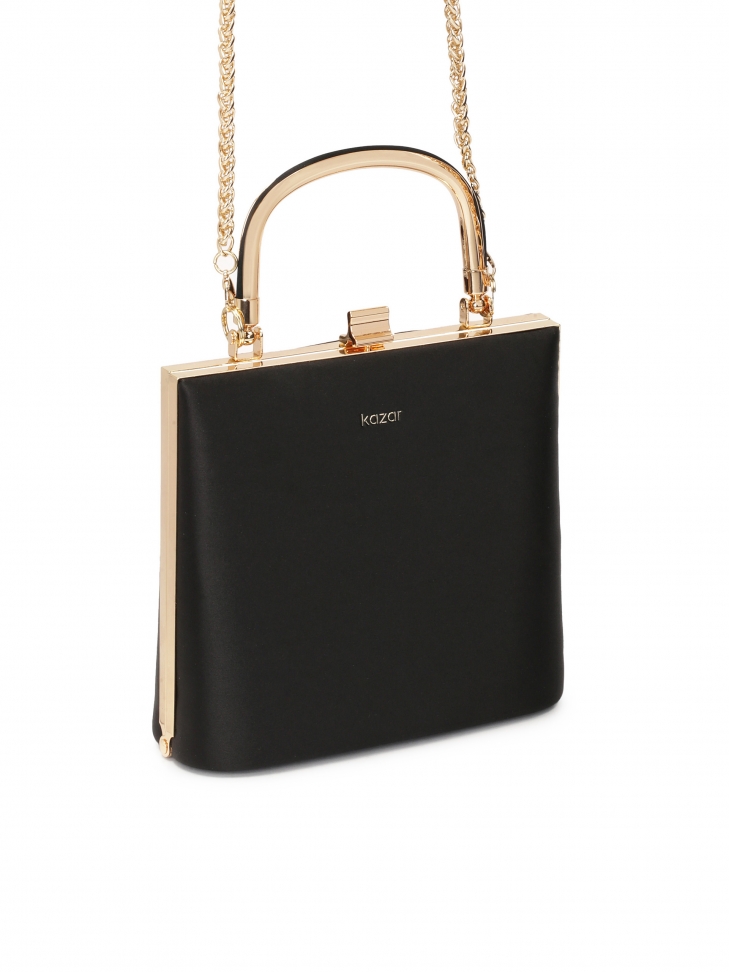 Czarna sztywna torebka wieczorowa z rączką