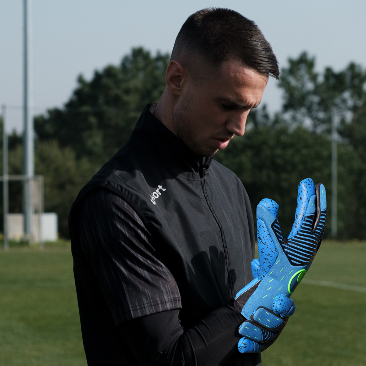 uhlsport AQUAGRIP HN Goalkeeper Gloves