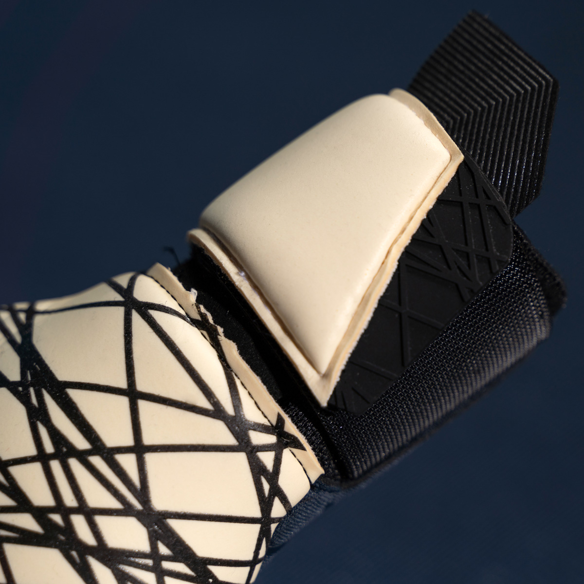 Prediction Ultragrip Goalkeeper Gloves