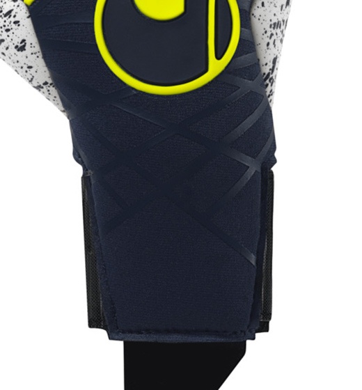 Prediction Supergrip+ Finger Surround Goalkeeper Gloves
