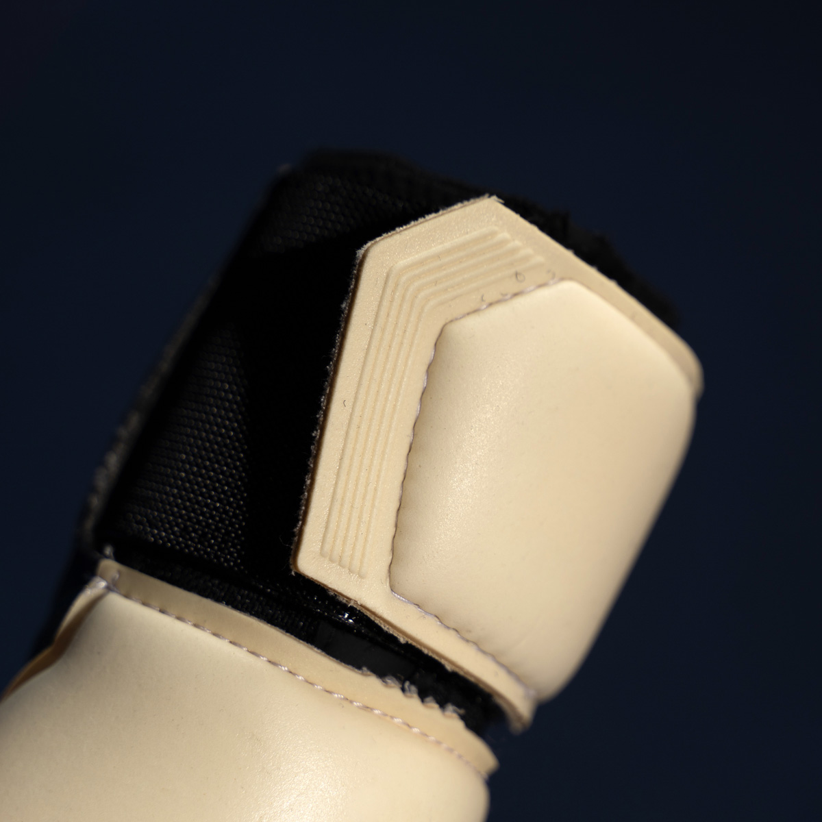 Prediction Absolutgrip SC Goalkeeper Gloves