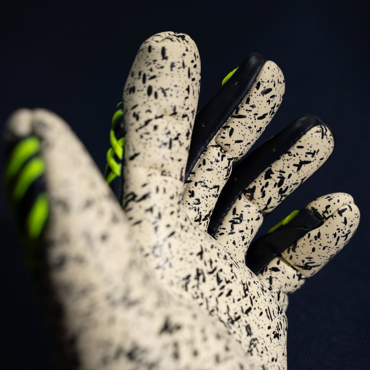 Prediction Supergrip+ HN Goalkeeper Gloves