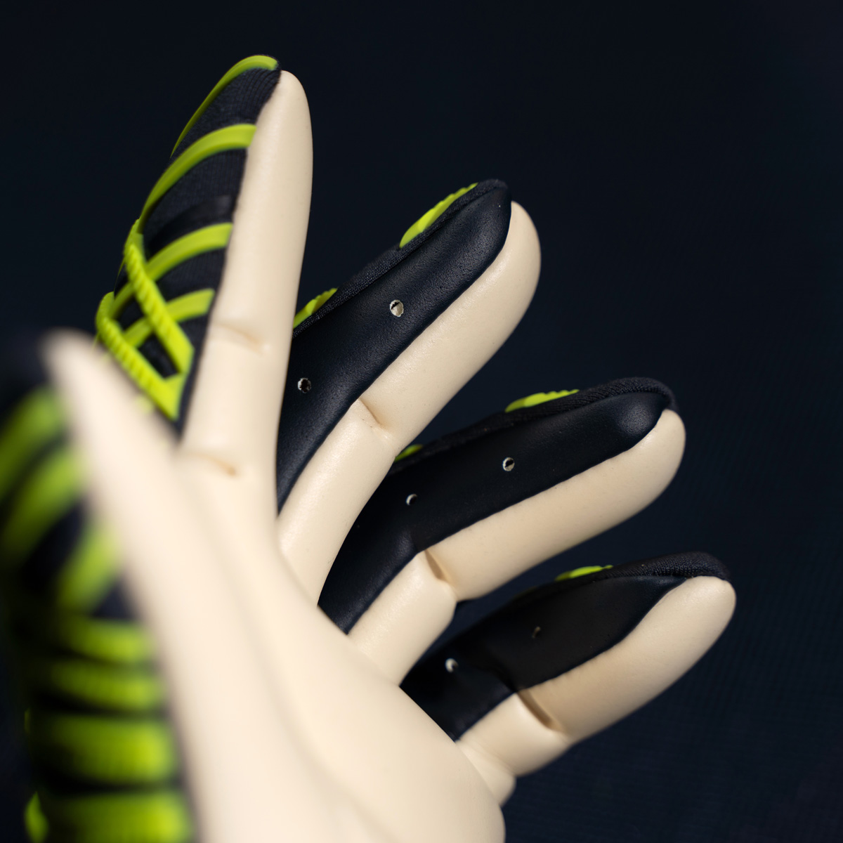 Prediction Absolutgrip HN Fit Goalkeeper Gloves