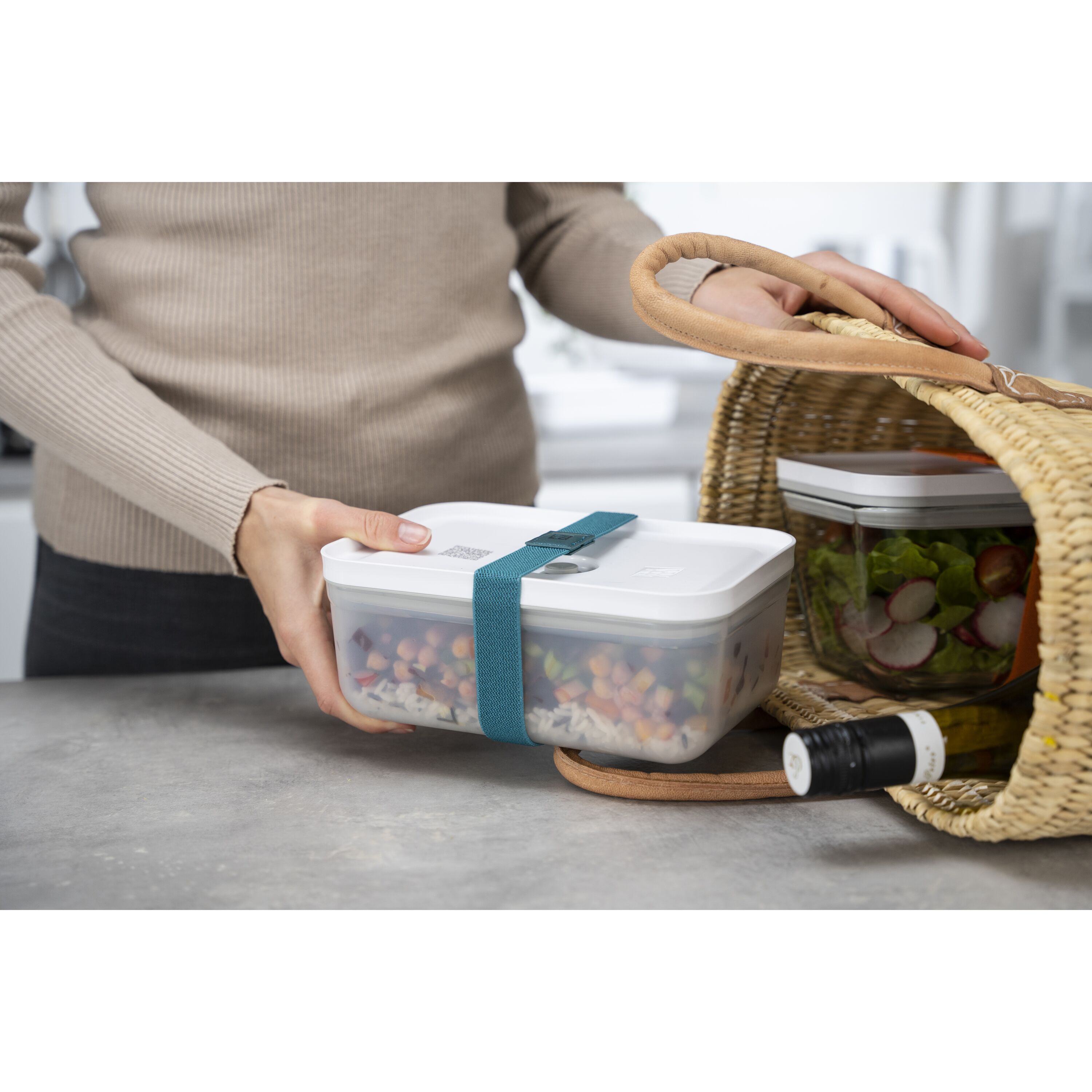 ZWILLING        Fresh & Save                Vakuum Lunchbox M, Kunststoff, Semitransparent-Grau