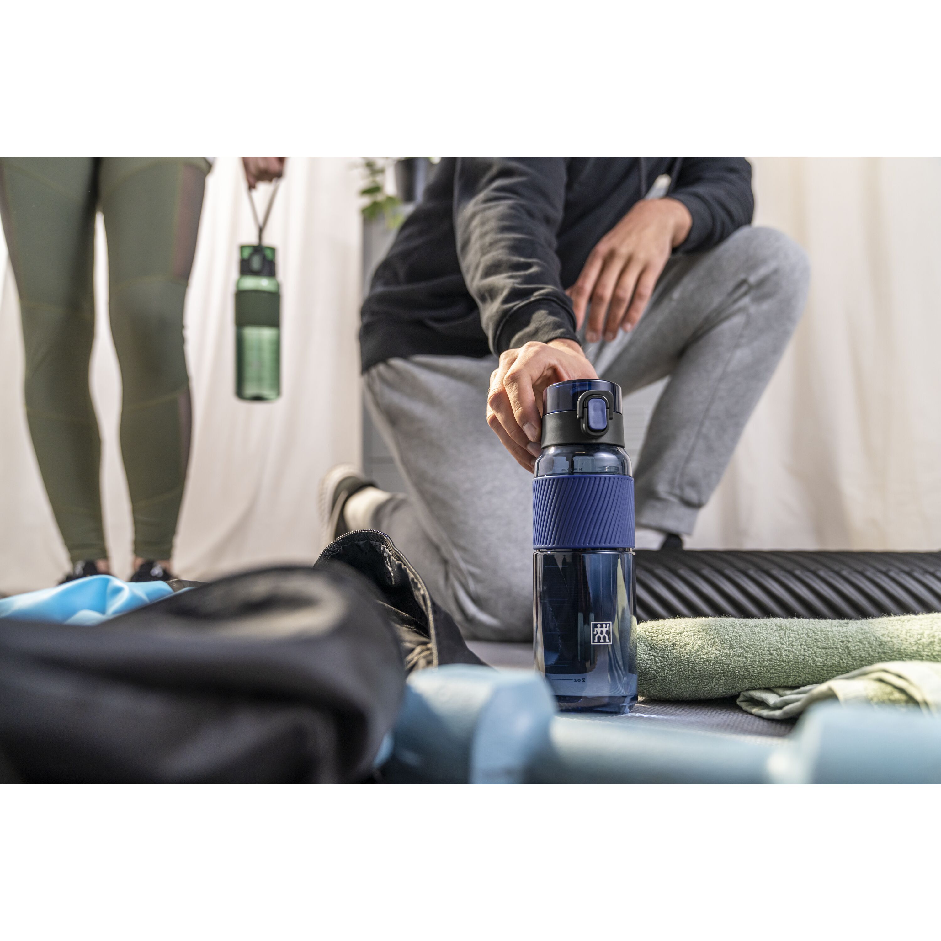 ZWILLING        Bottle                Trinkflasche, 680 ml, Tritan, Dunkelblau