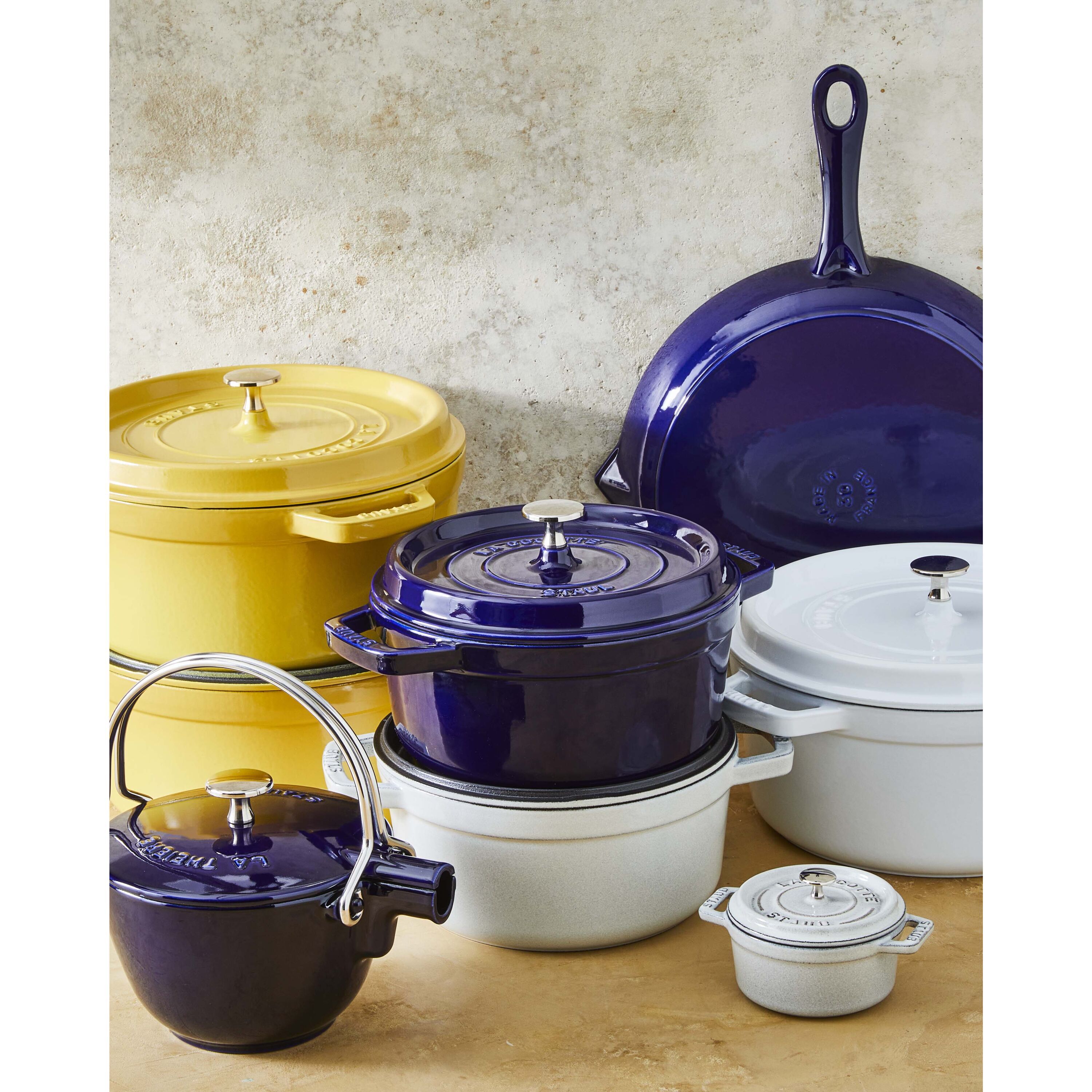 Staub        La Cocotte                Cocotte 24 cm, rund, Weisser Trüffel, Gusseisen