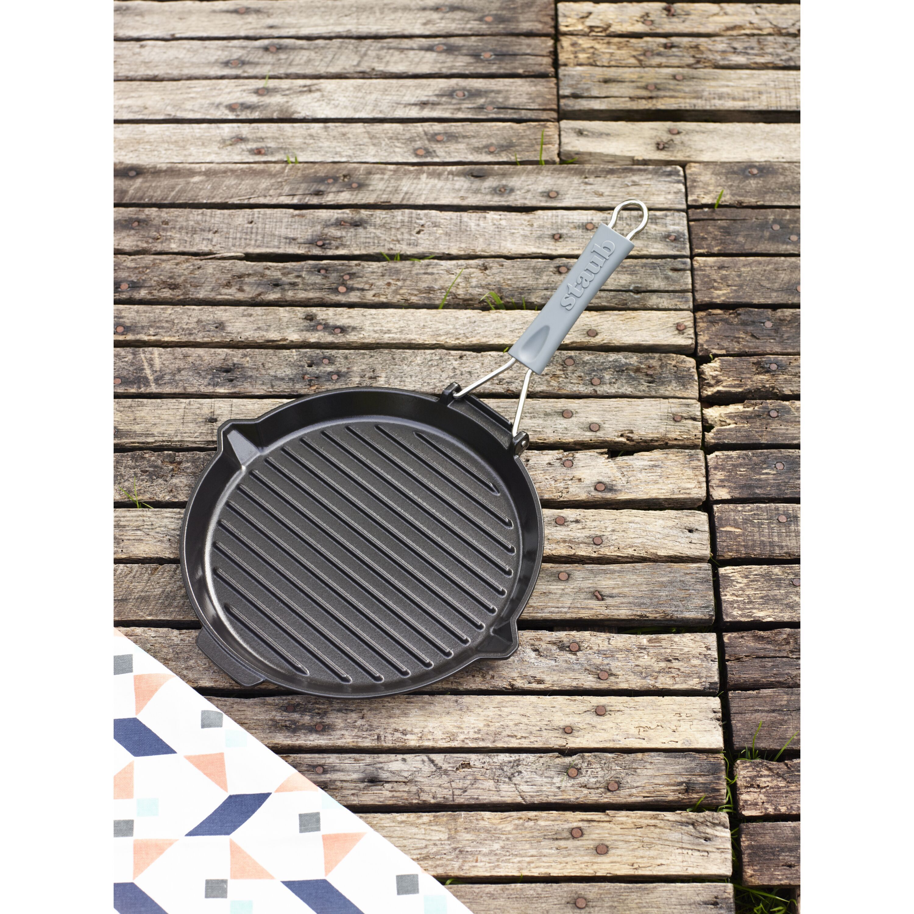 Staub        Grill Pans                Grillpfanne mit Ausgießnase 28 cm, rund, Schwarz, Gusseisen