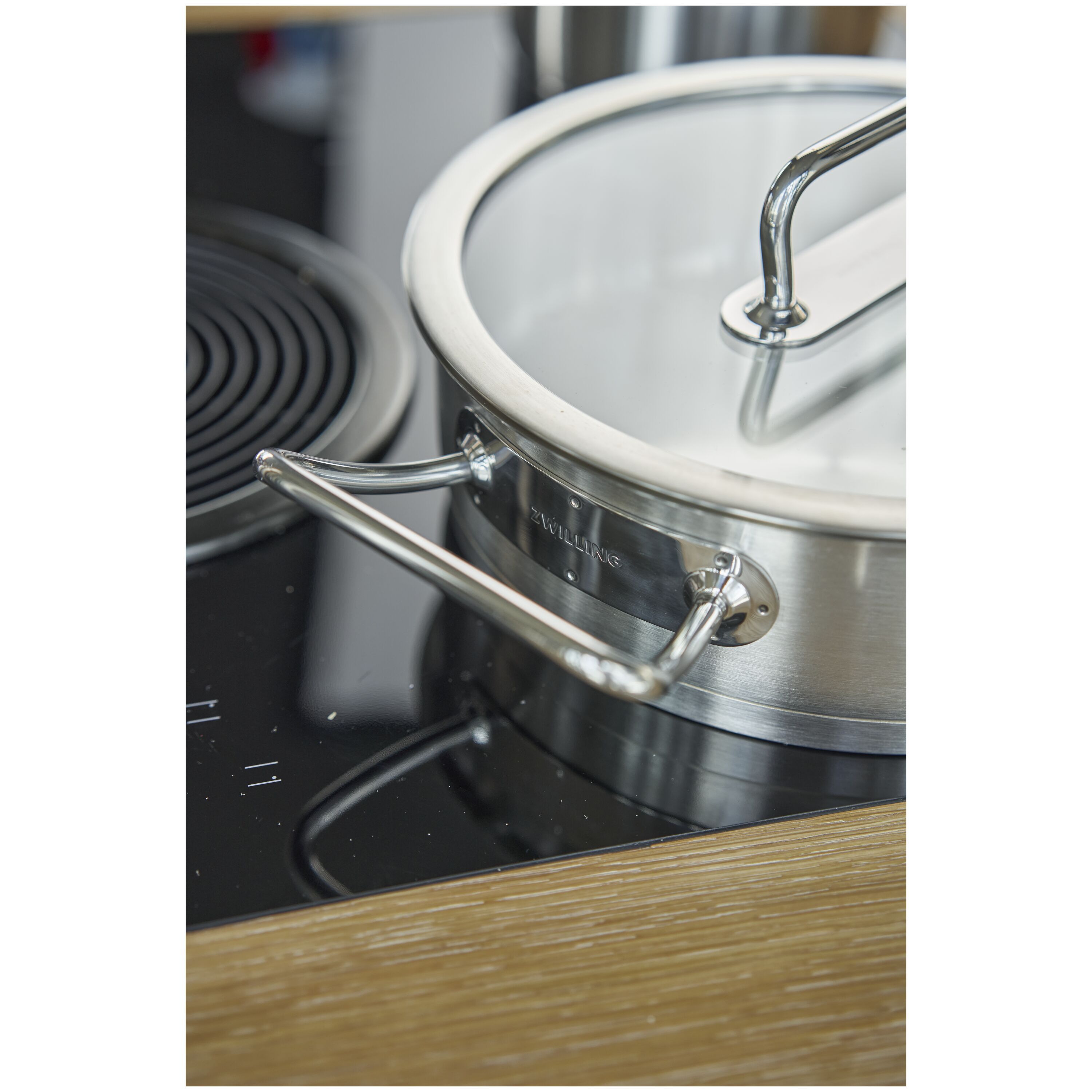 ZWILLING        Pro                Servierpfanne 28 cm, 18/10 Edelstahl