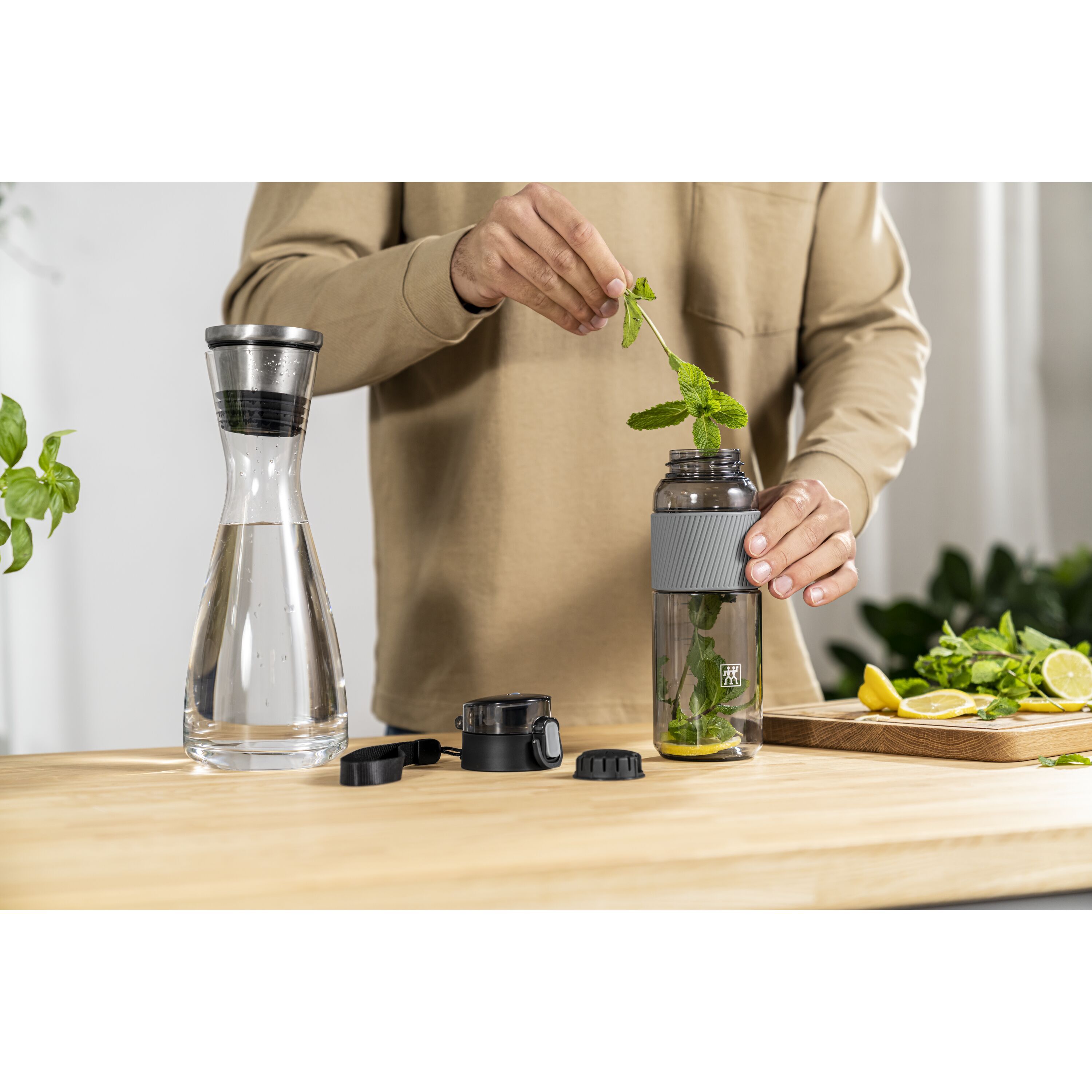 ZWILLING        Bottle                Trinkflasche, 680 ml, Tritan, Grau