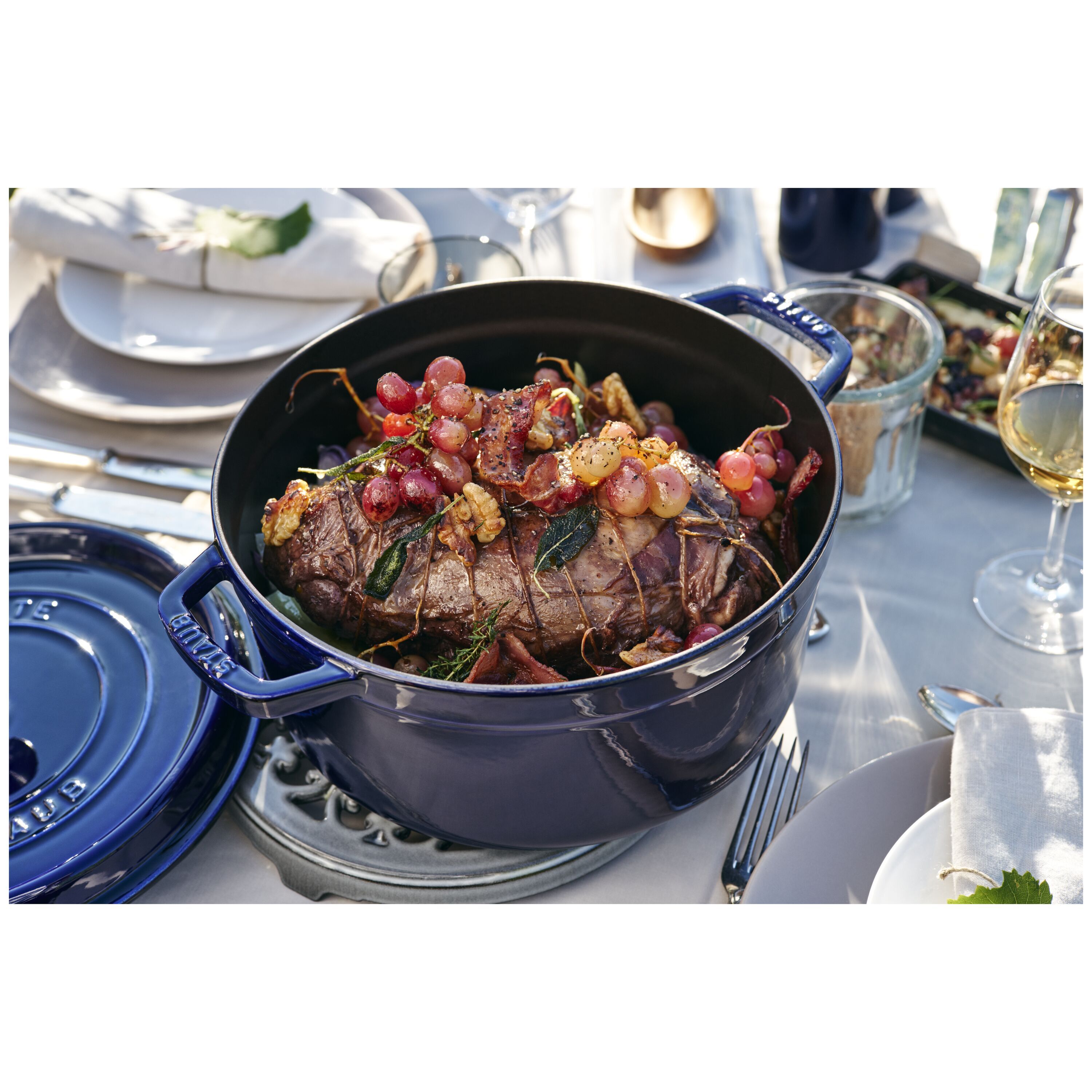 Staub        La Cocotte                Cocotte 26 cm, rund, Dunkelblau, Gusseisen