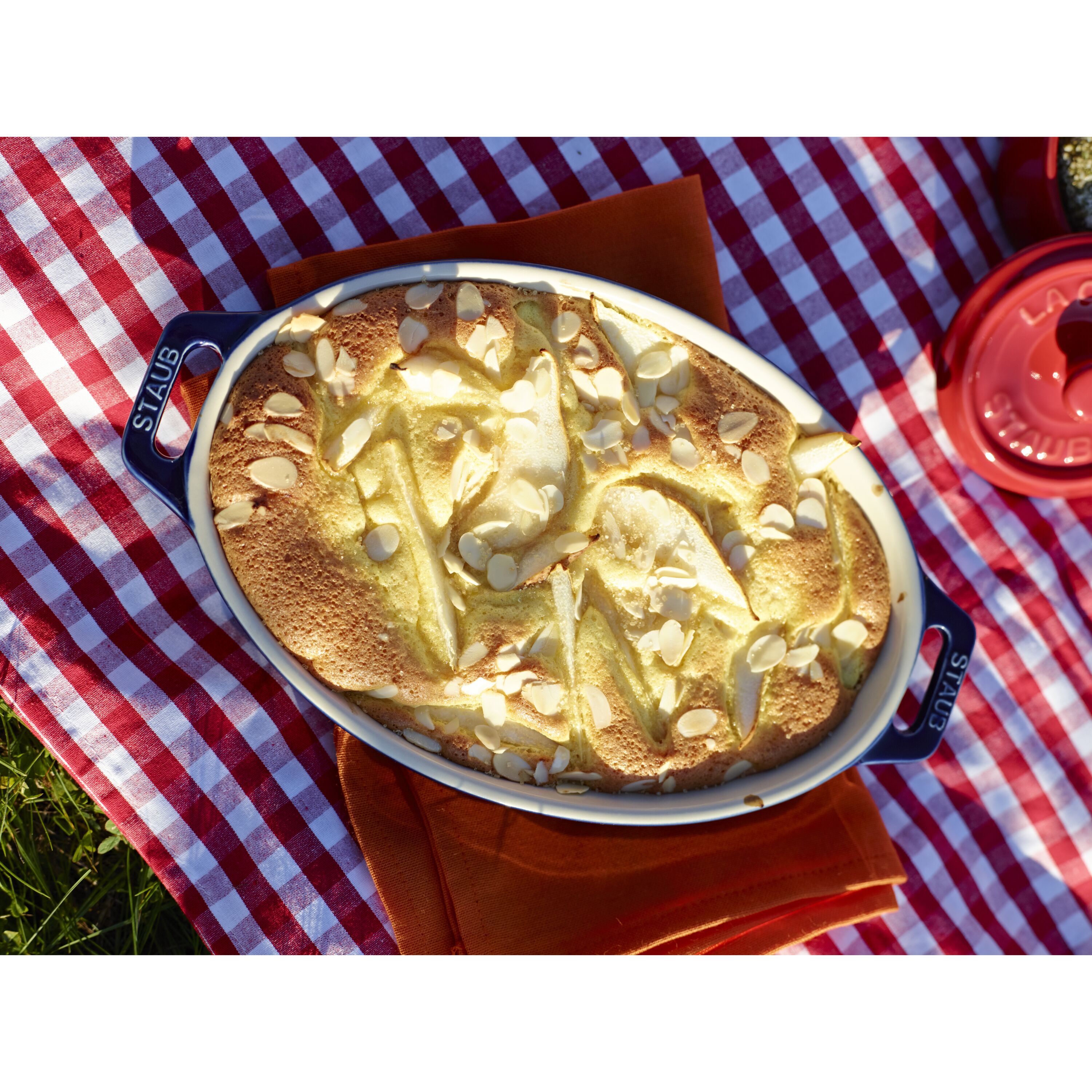 Staub        Ceramique                Auflaufform 23 cm, oval, Dunkelblau, Keramik