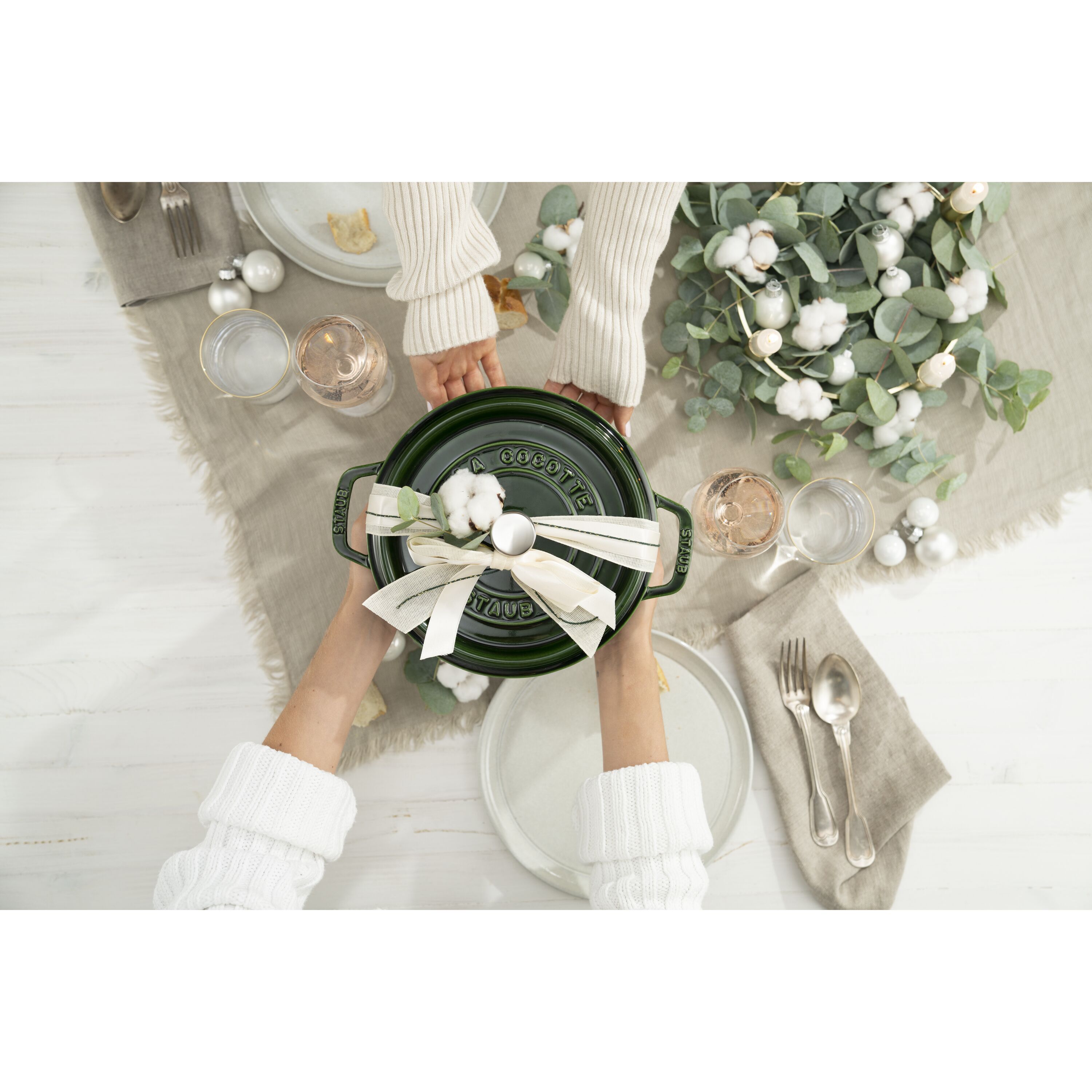 Staub        La Cocotte                Cocotte 26 cm, rund, Basilikum-Grün, Gusseisen