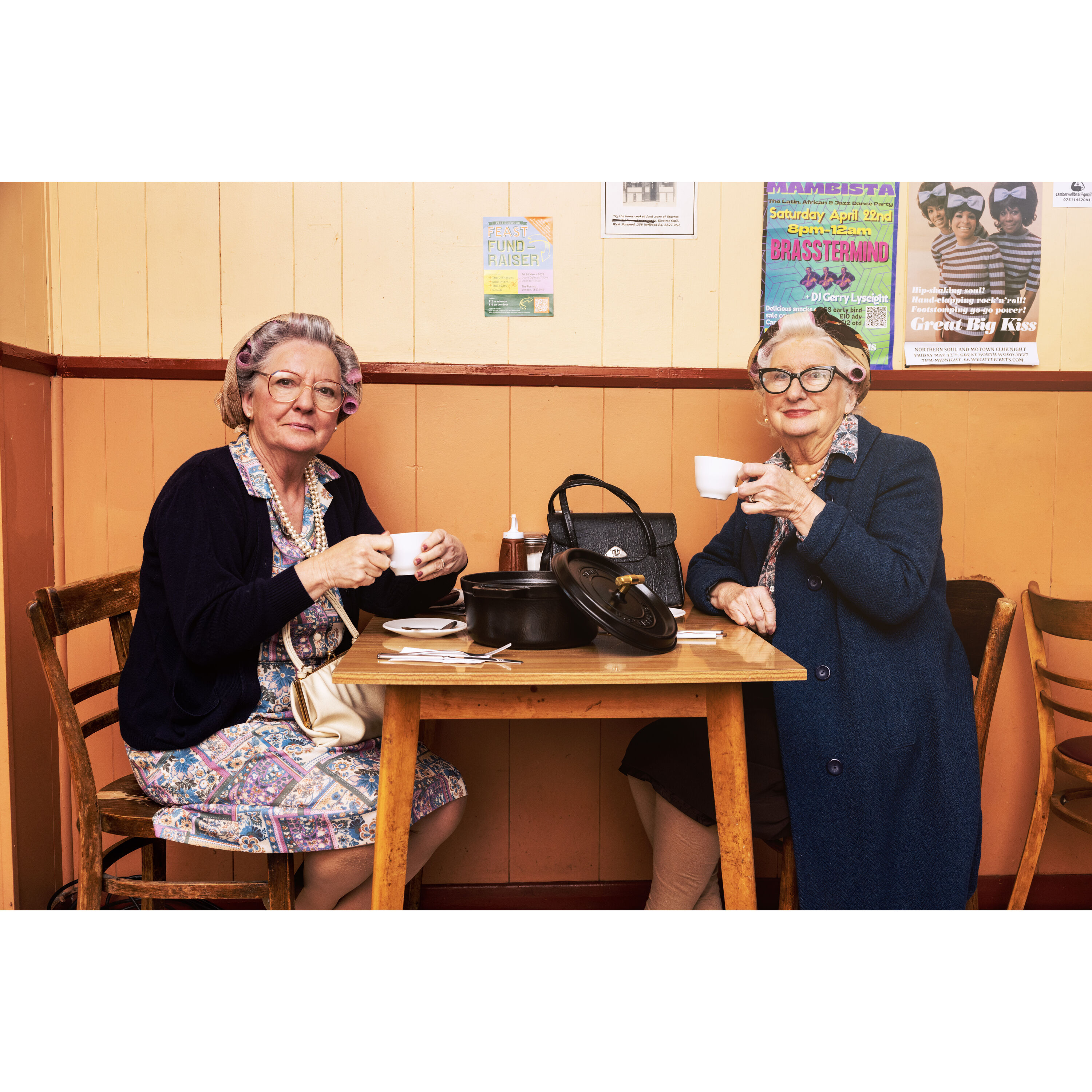 Staub        La Cocotte                Cocotte Buster+Punch 28 cm, rund, Schwarz, Gusseisen