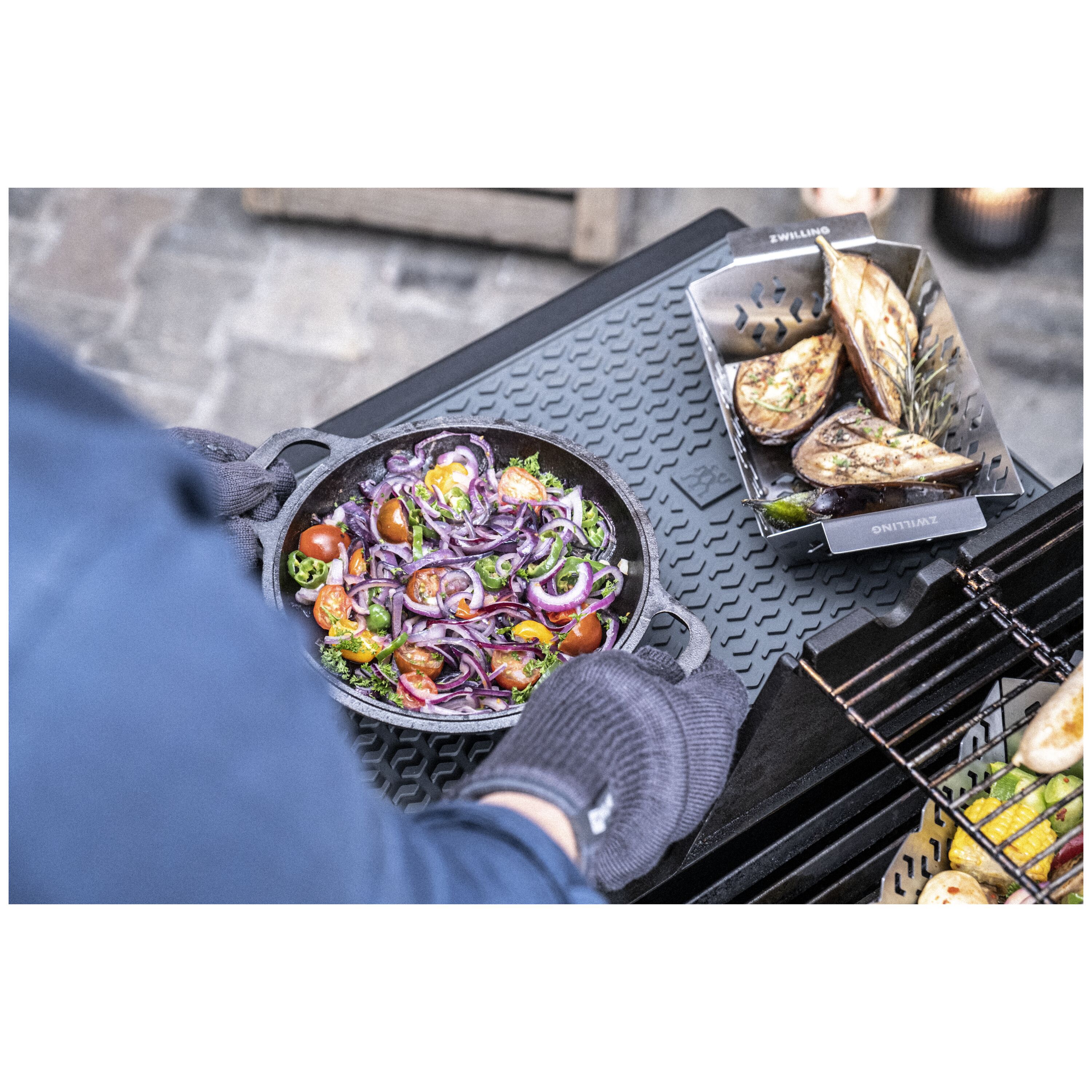 ZWILLING        BBQ+                Silikon-Besteckablage, 45 cm x 31 cm, Silikon