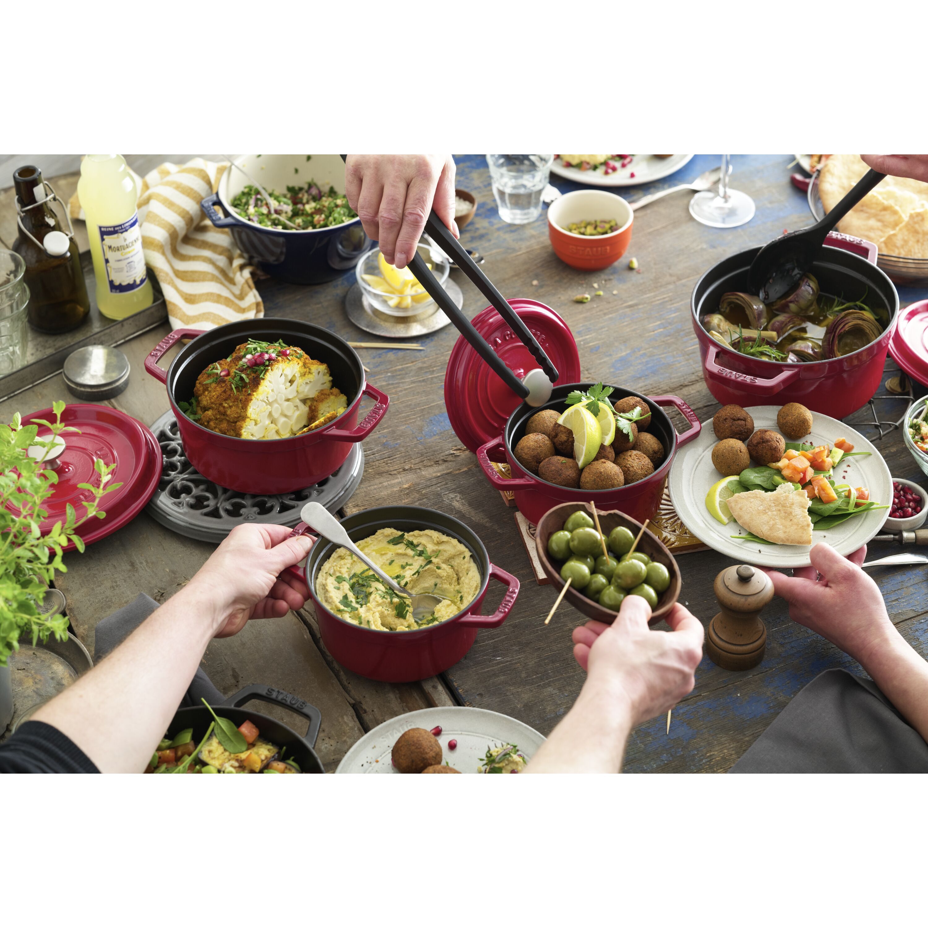 Staub        La Cocotte                Cocotte 20 cm, rund, Kirsch-Rot, Gusseisen