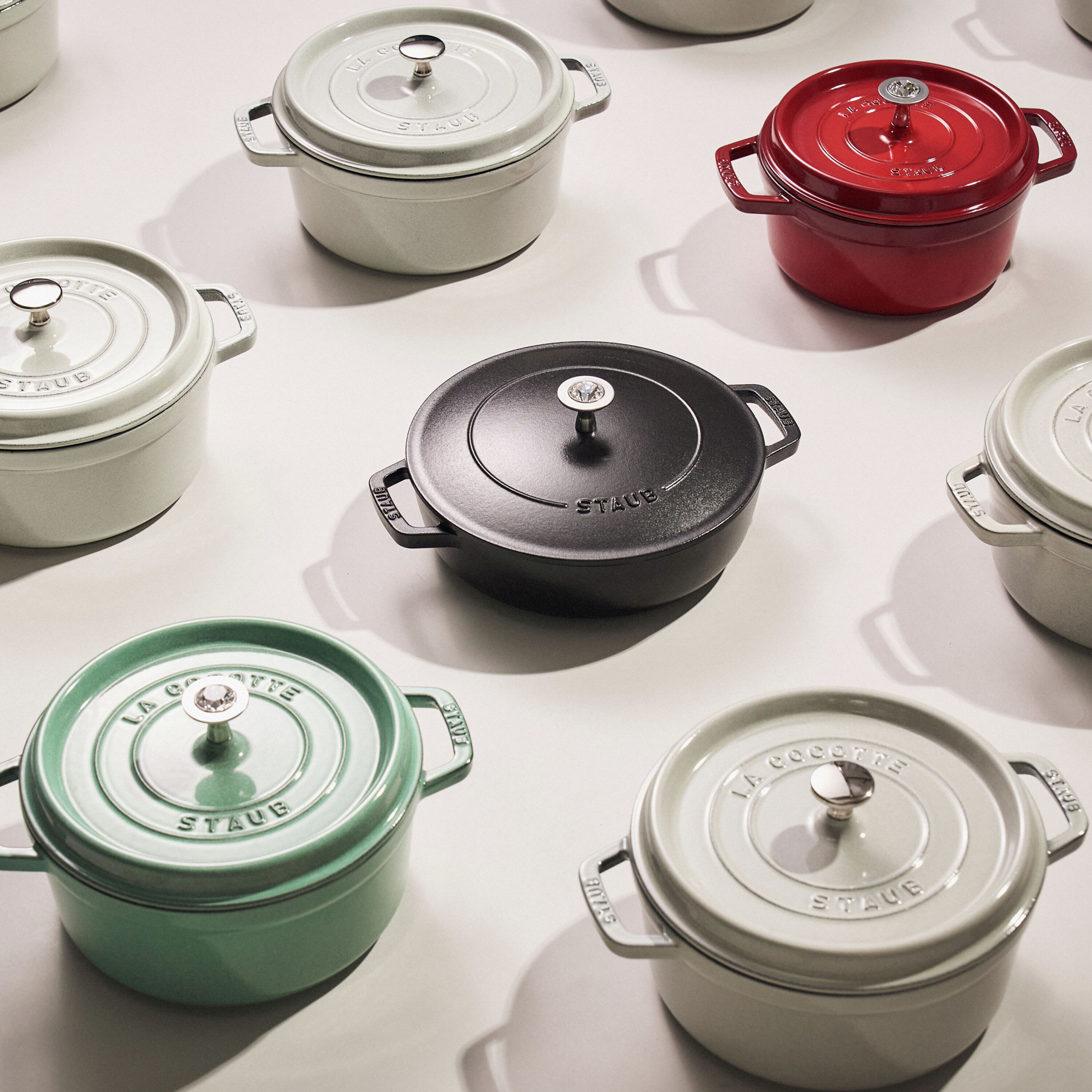 Staub                        Knauf mit Kristall von Swarovski, Edelstahl