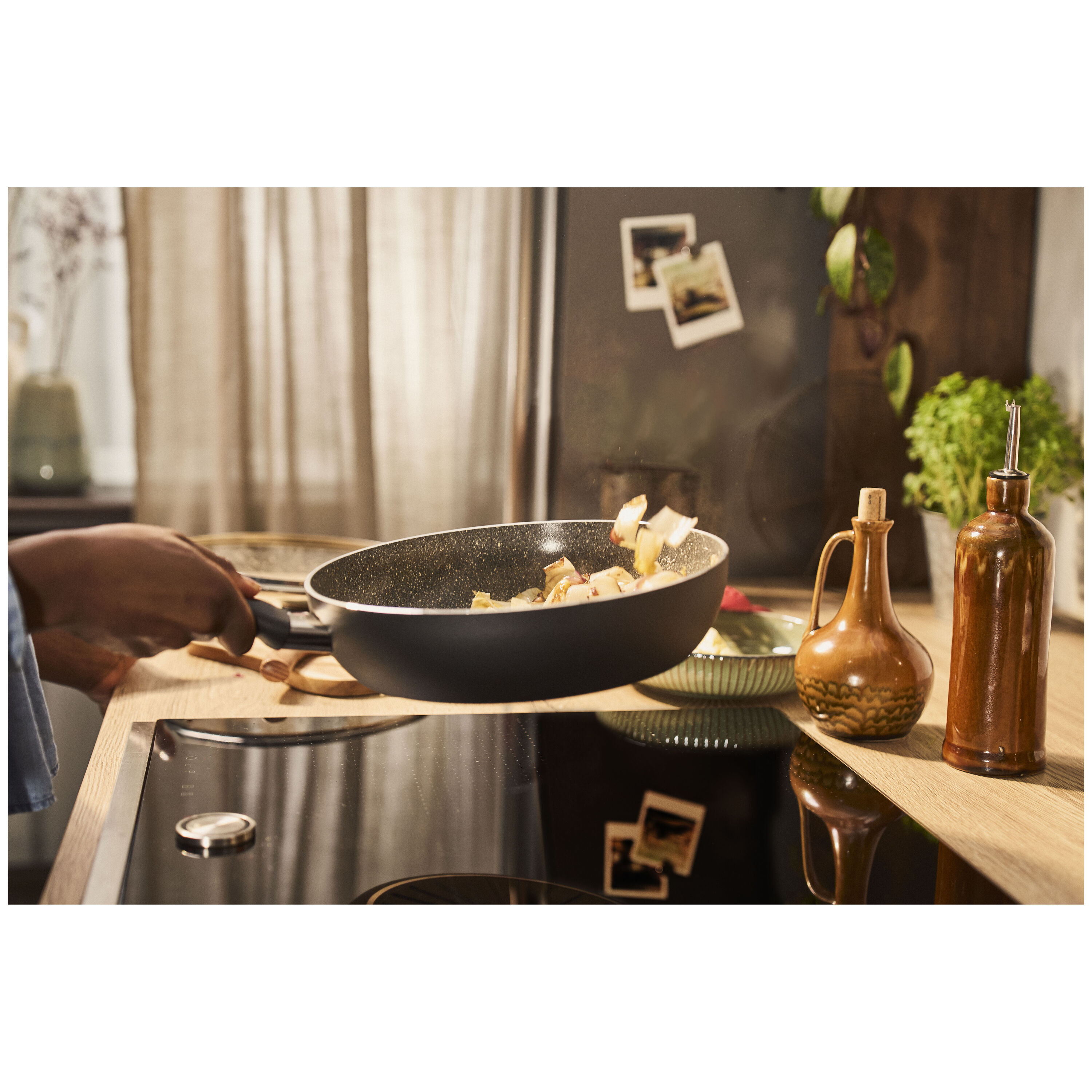 BALLARINI        Bologna                Schmorpfanne mit Glasdeckel, 28 cm, Aluminium, Keramische Antihaftbeschichtung