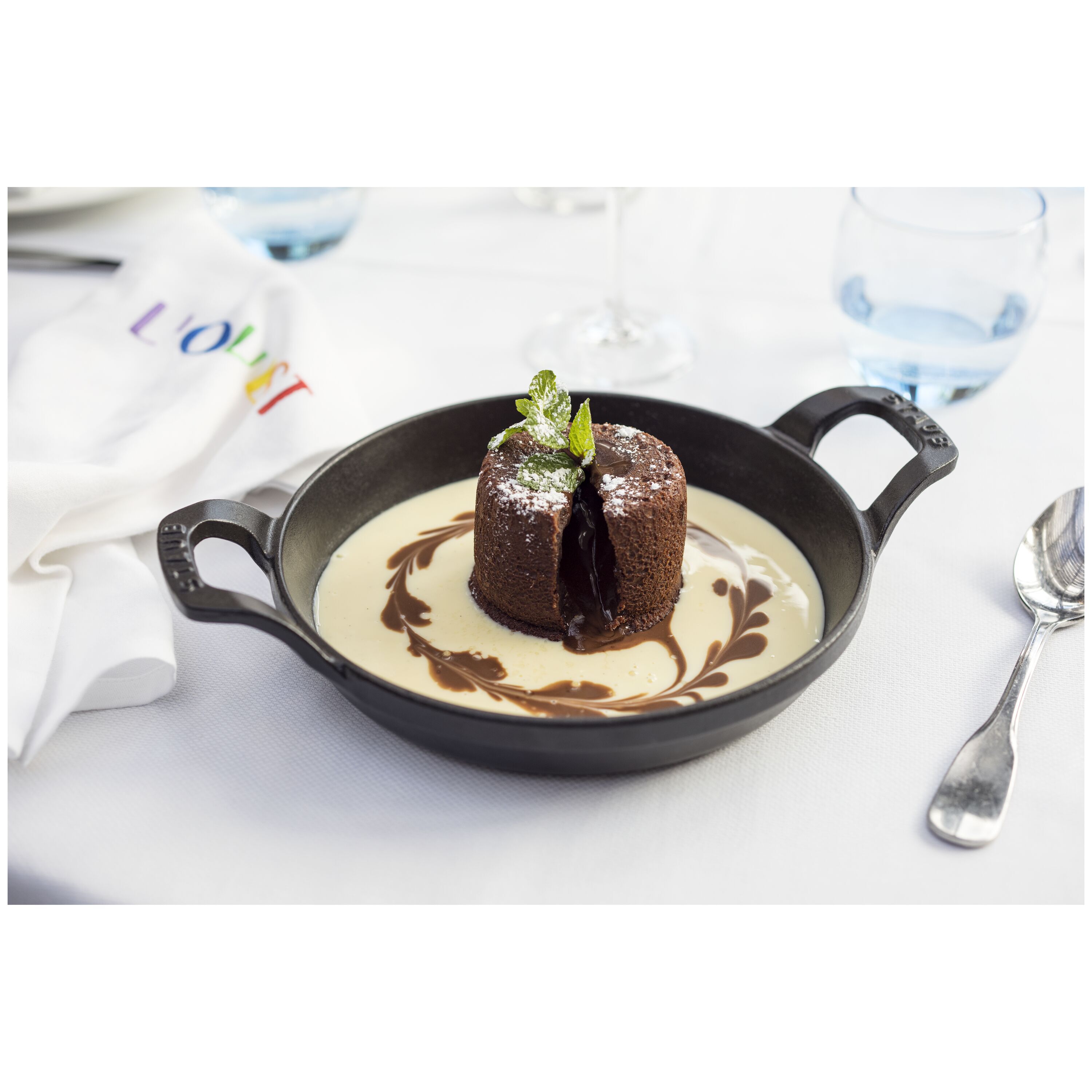 Staub        Specialities                Ofenform 12 cm, rund, Schwarz, Gusseisen