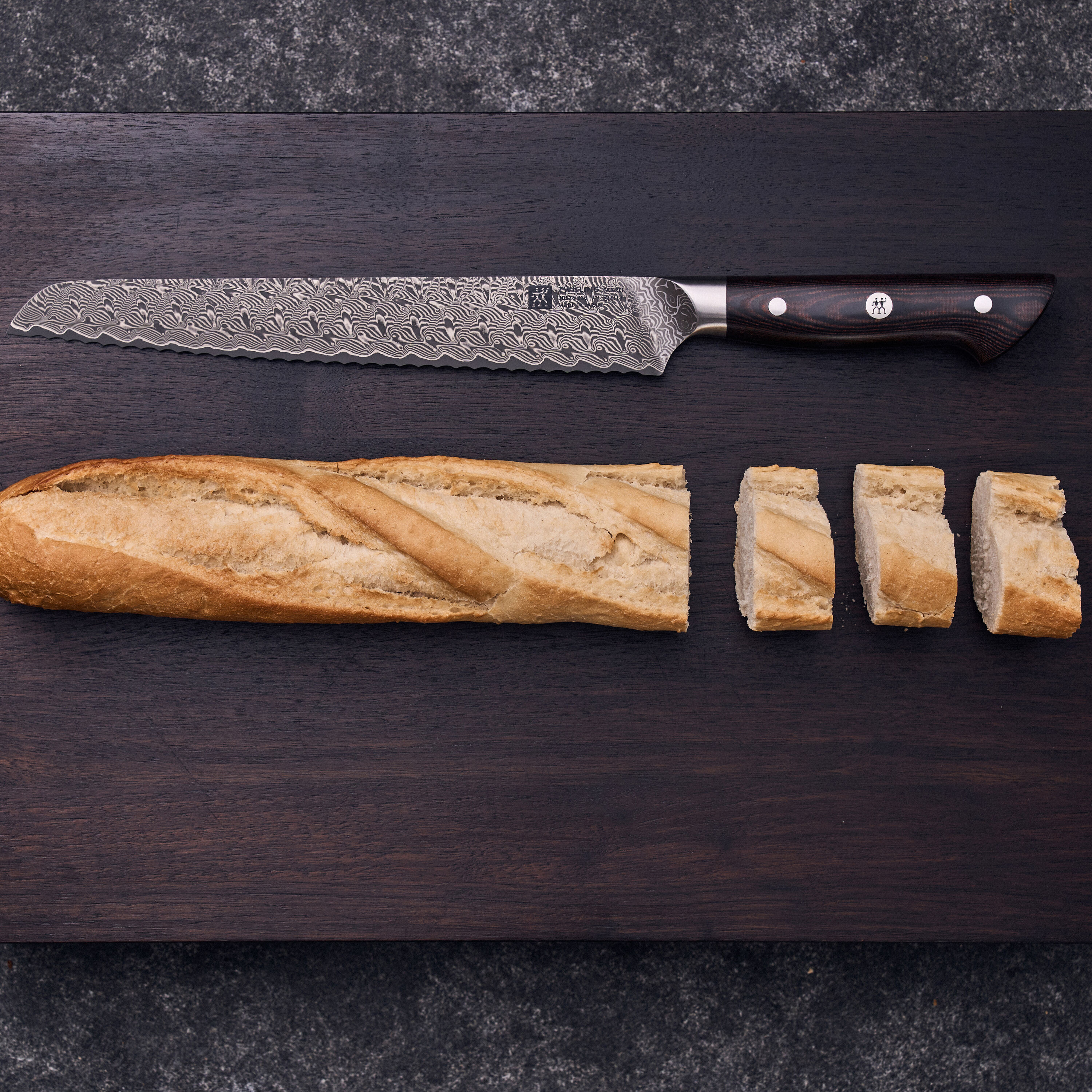 ZWILLING        Tanrei                Brotmesser 23 cm, Wellenschliff