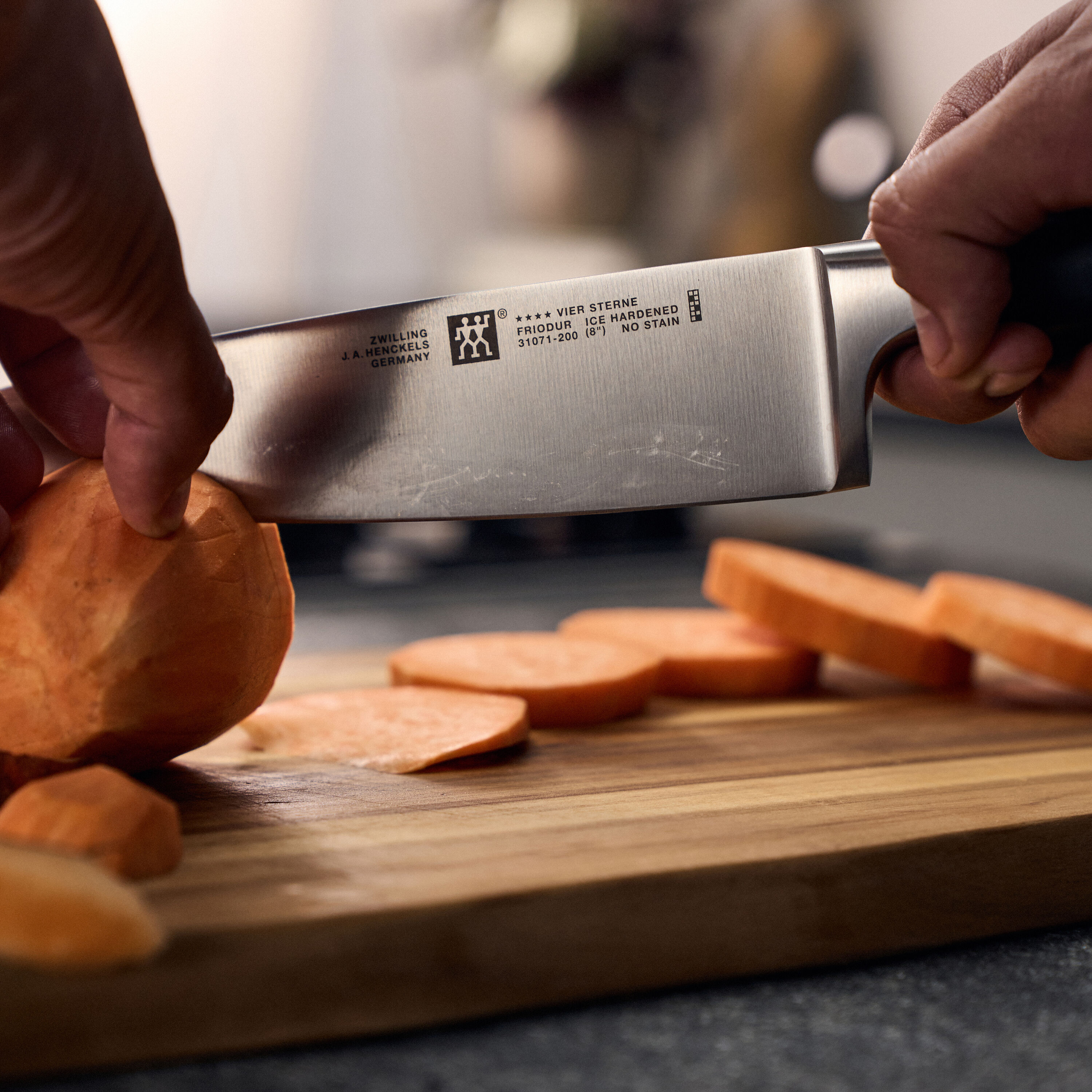 ZWILLING        **** VIER STERNE                Kochmesser 20 cm